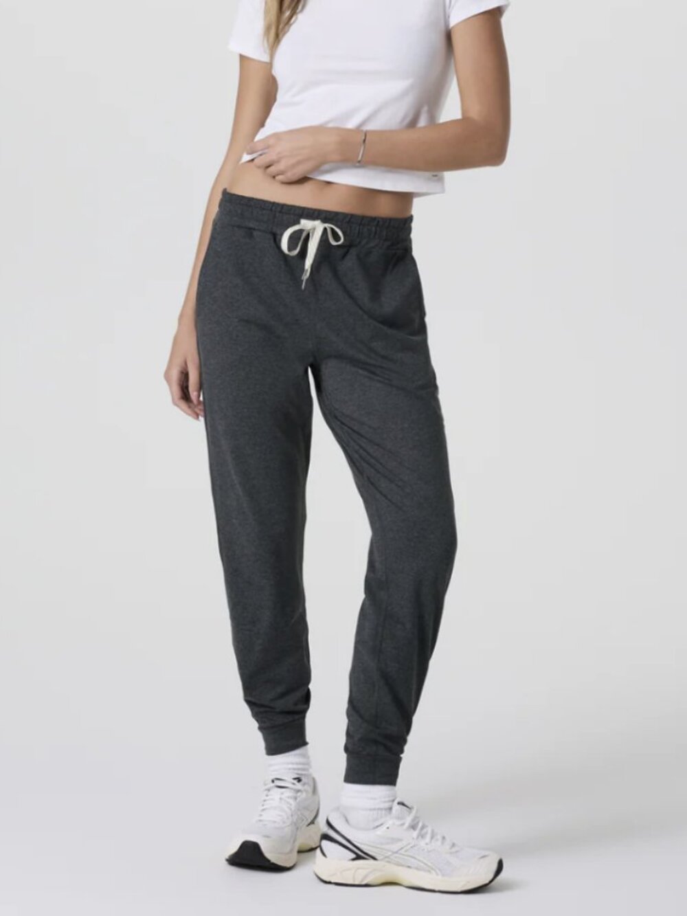 Vuori Women's Performance Jogger Pant Charcoal Heather Gray DreamKnit Sz Medium
